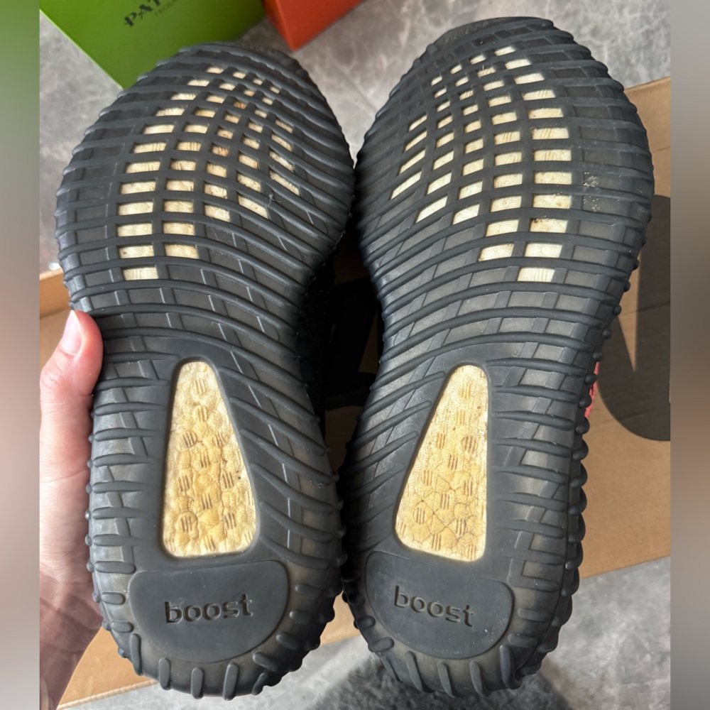 Adidas Yeezy Boost 350 V2 Black Red Stripe Men’s Size 7 1/2 Women’s 9 Sneakers - Picture 10 of 10